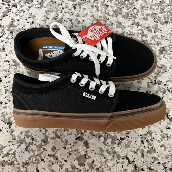 VANS | Skate Chukka Low Black & Gum Suede Skate Shoes - Picture 4 of 7